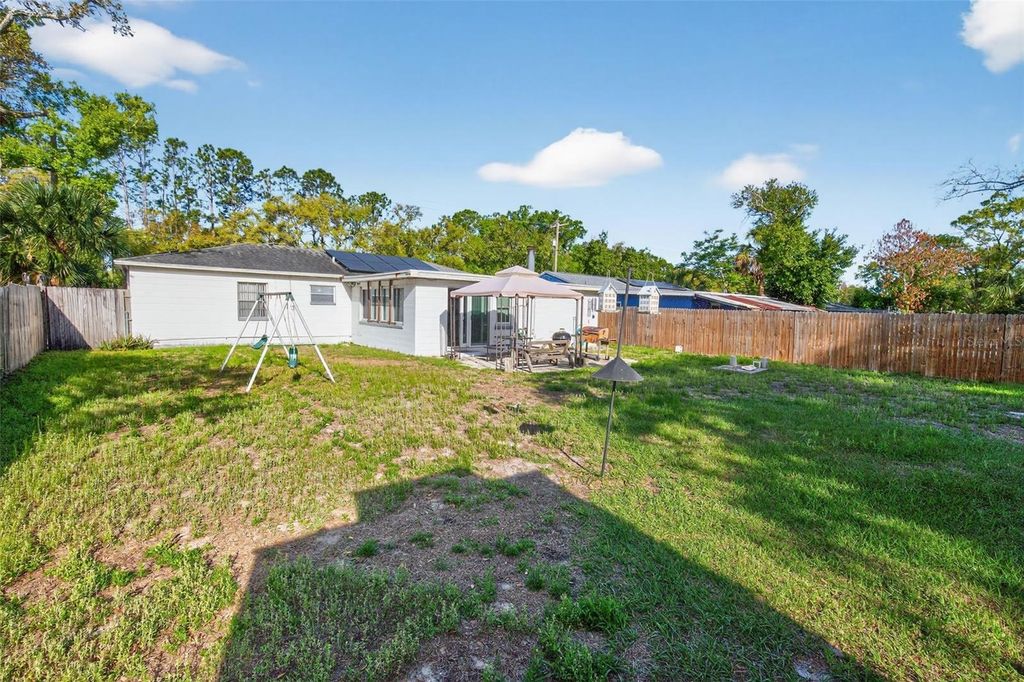 Photo of 10223 N Armenia Avenue, Tampa, FL 33612 (MLS # O6393363)