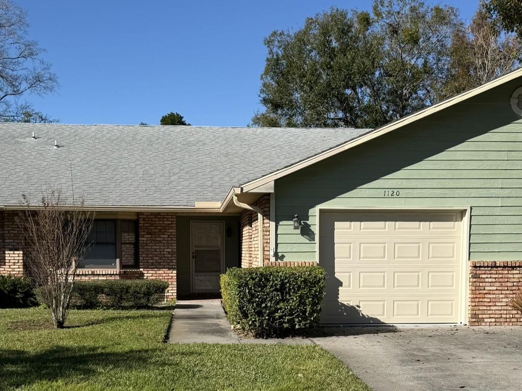 Photo of 1120 Monroe Avenue, Saint Cloud, FL 34769 (MLS # S5140899)