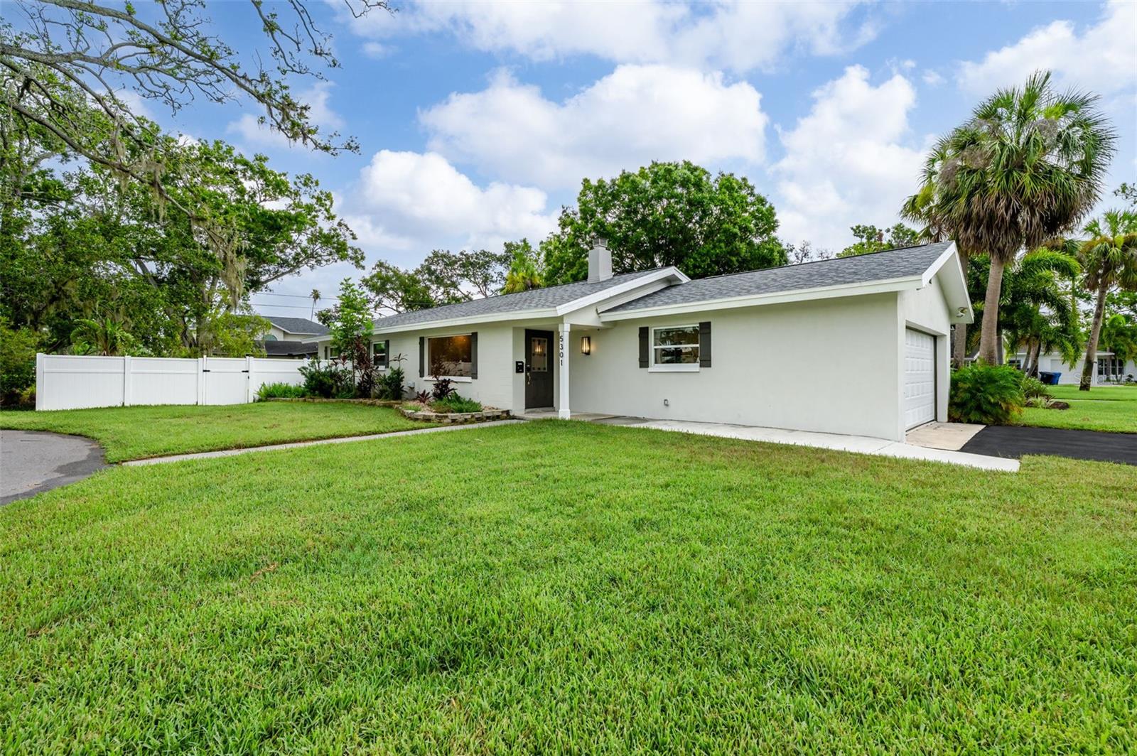 SHORE ACRES VENICE SEC 2ND REP - Residential Lease