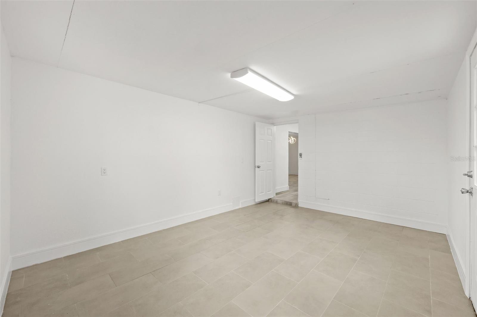 SHORE ACRES VENICE SEC 2ND REP - Residential Lease