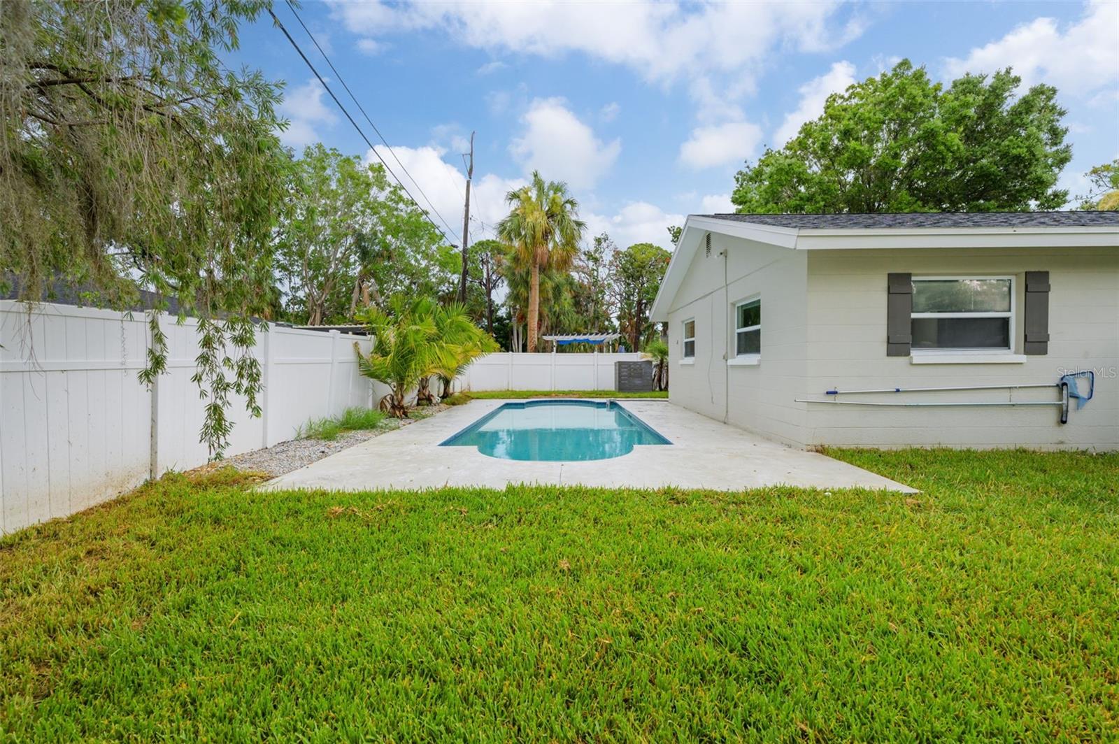 SHORE ACRES VENICE SEC 2ND REP - Residential Lease