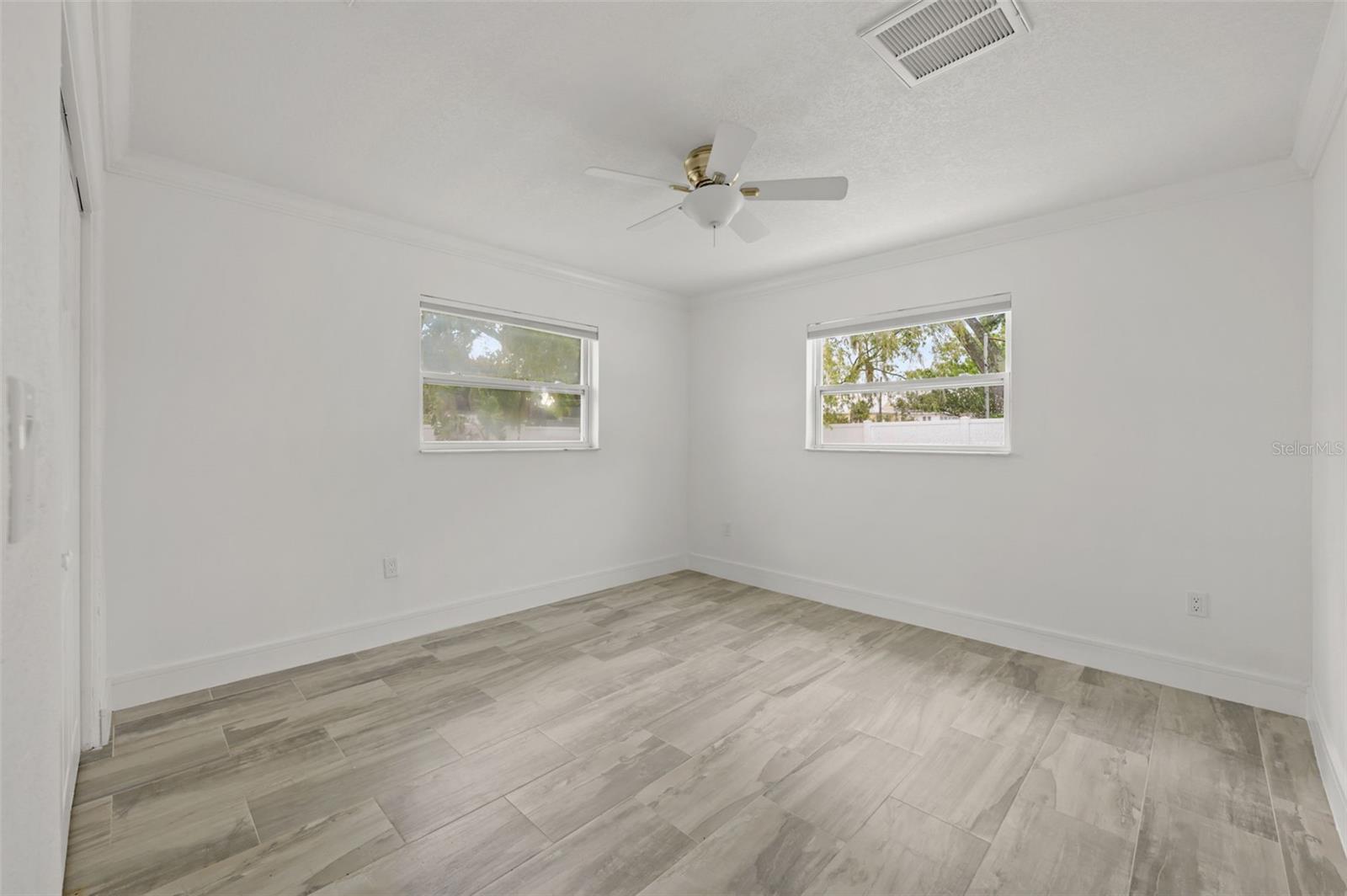 SHORE ACRES VENICE SEC 2ND REP - Residential Lease