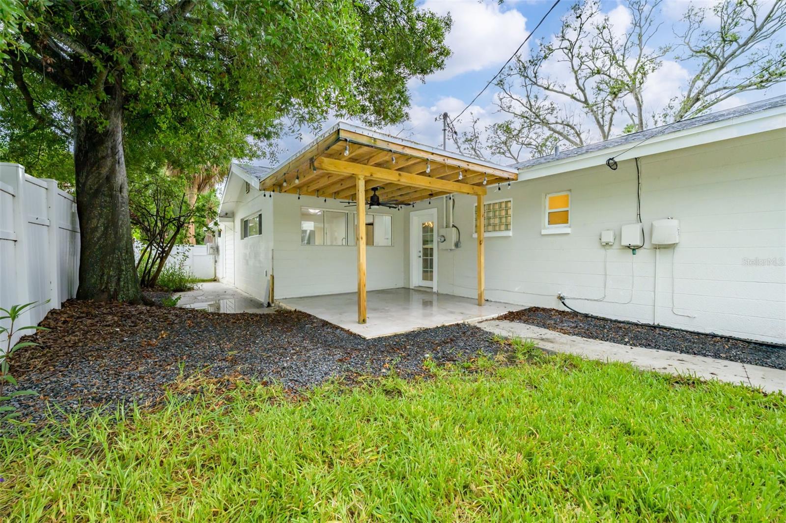 SHORE ACRES VENICE SEC 2ND REP - Residential Lease