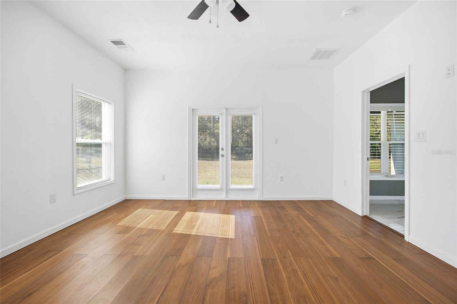 MARION OAKS - Residential Lease