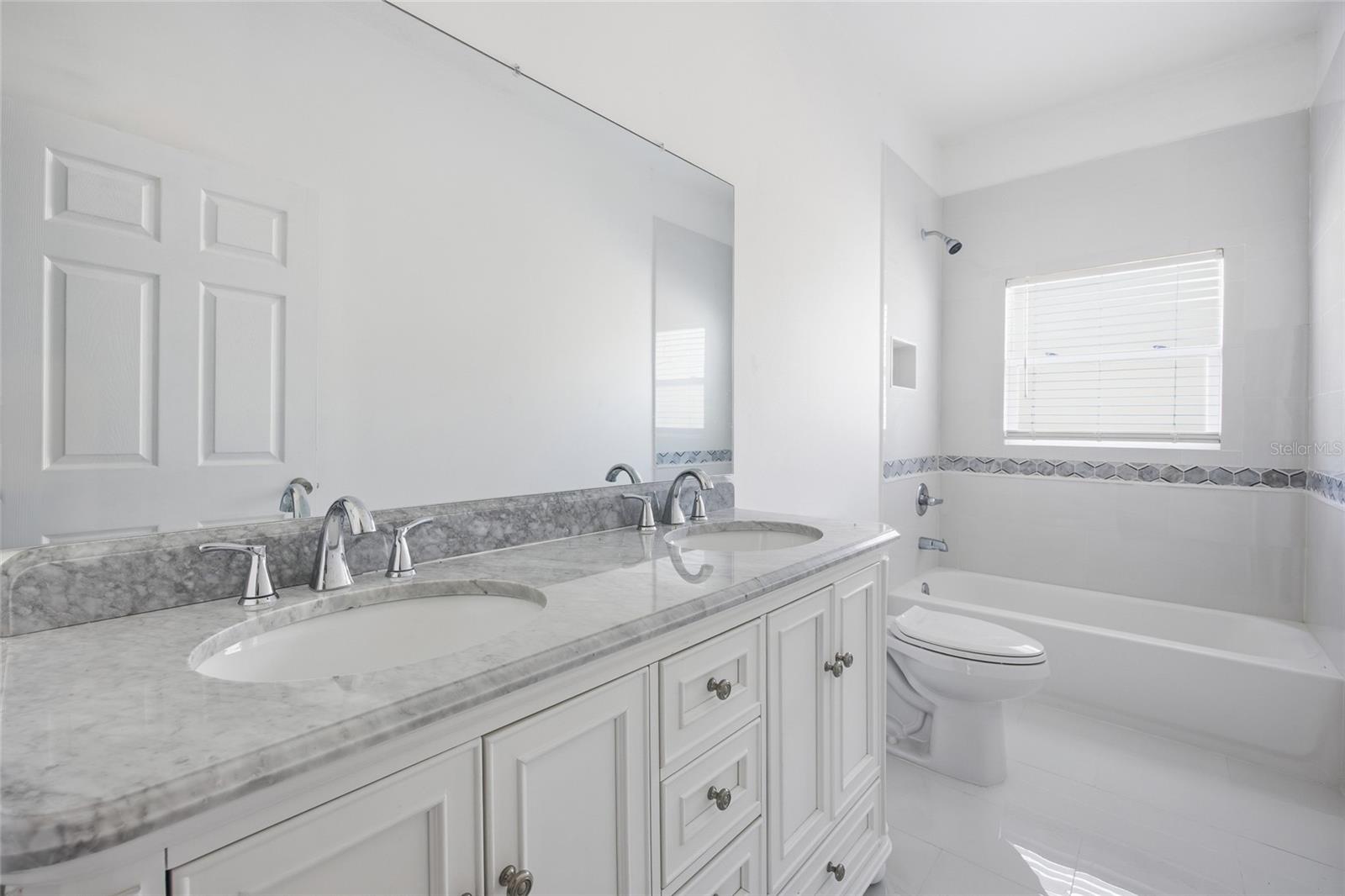 MARION OAKS - Residential Lease