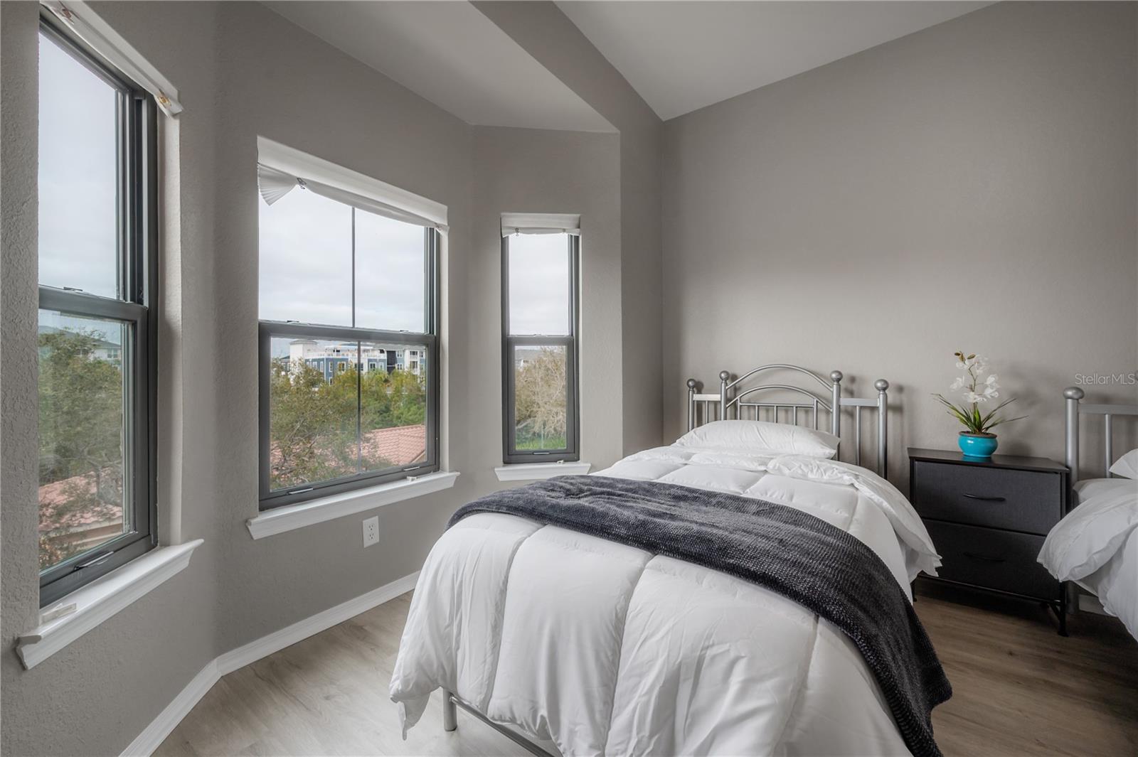 GRAND BELLAGIO AT BAYWATCH CONDO THE - Residential Lease