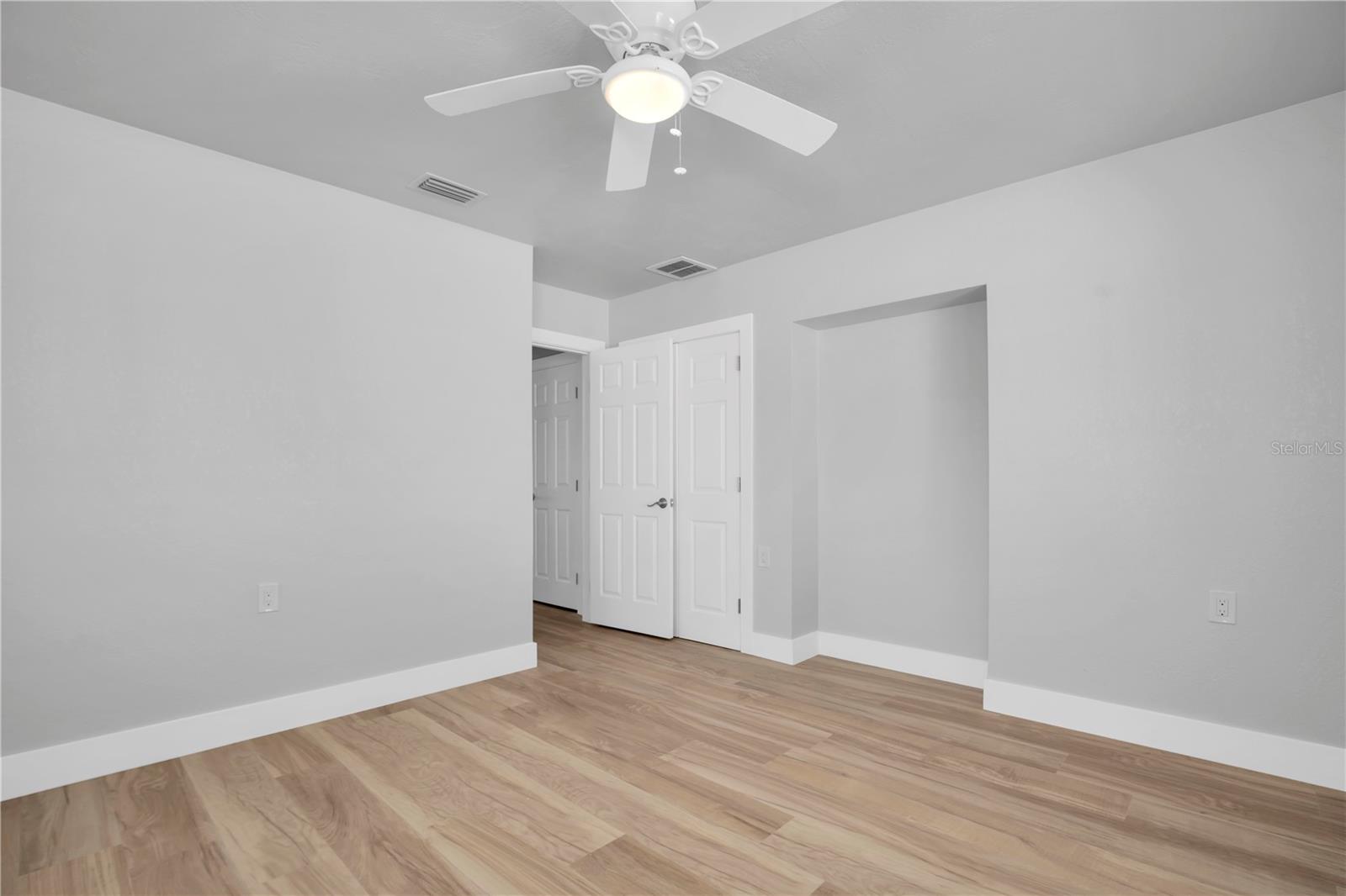 ST PETERSBURG BEACH NORTH UNIT 7 - Residential