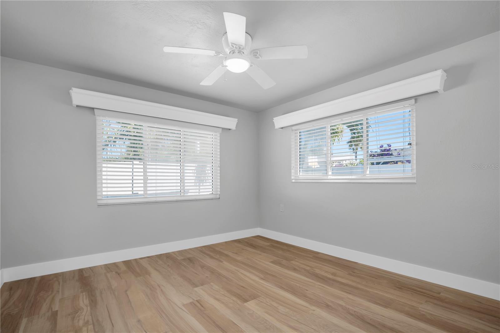 ST PETERSBURG BEACH NORTH UNIT 7 - Residential