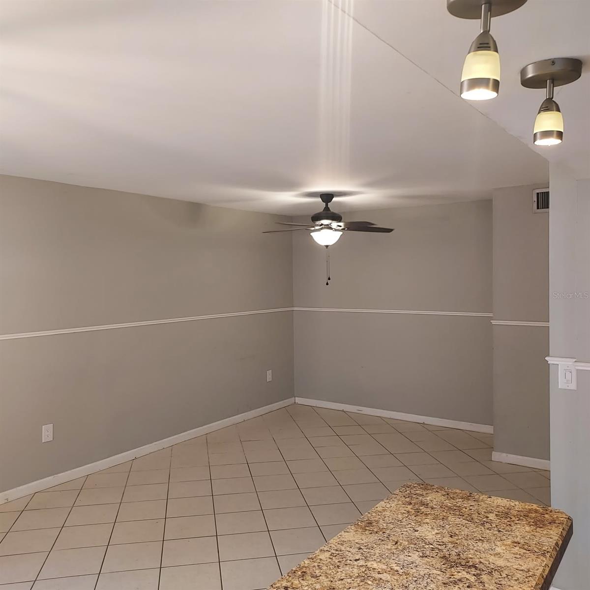 RAINTREE MANOR HOMES CONDOMINI - Residential