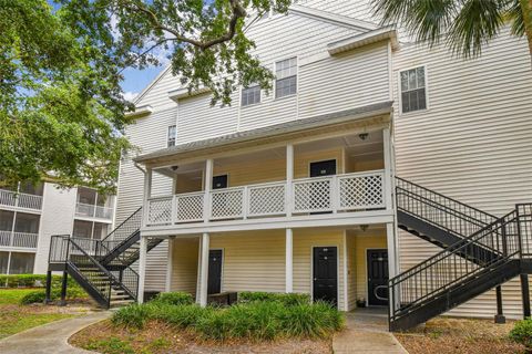 A home in PALM HARBOR