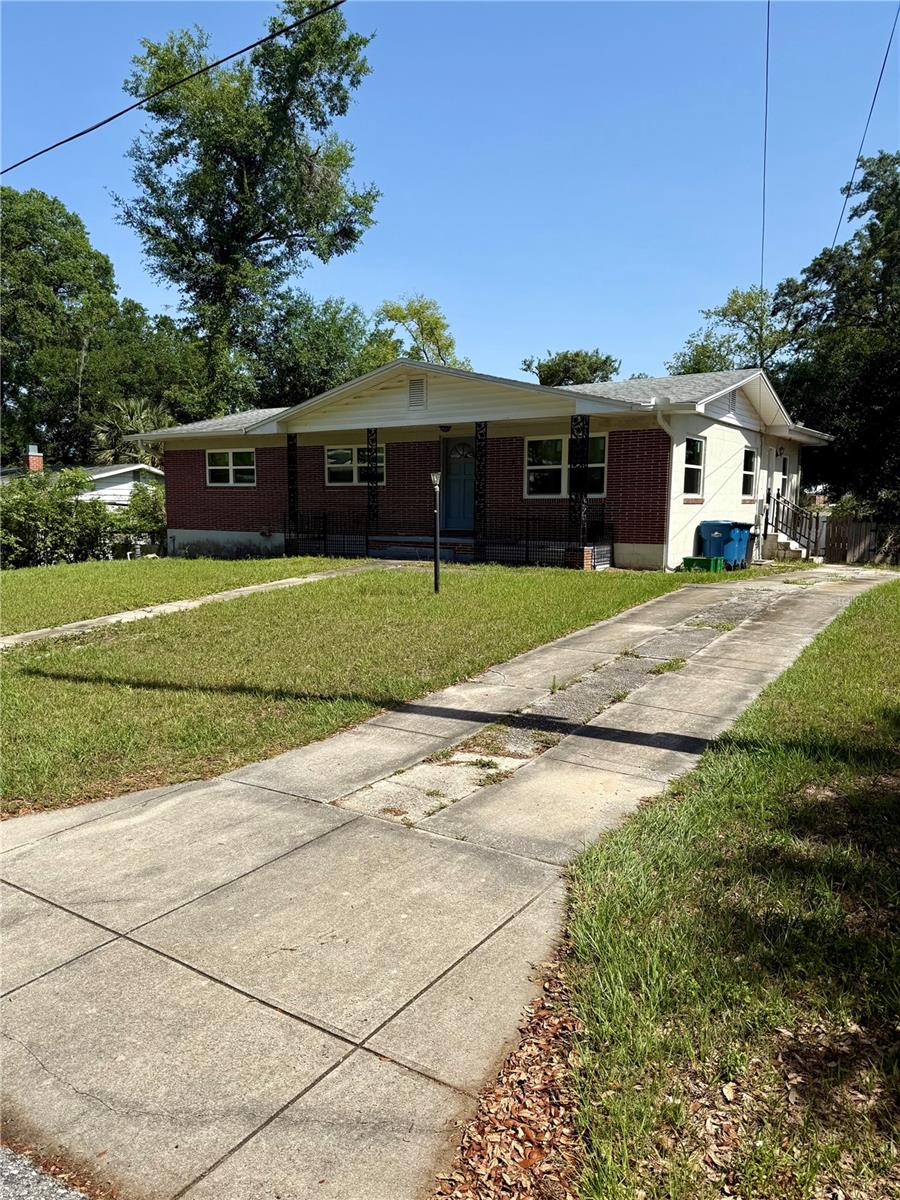 404 BRENTWOOD AVENUE