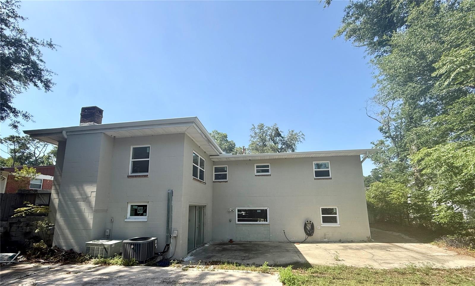404 BRENTWOOD AVENUE