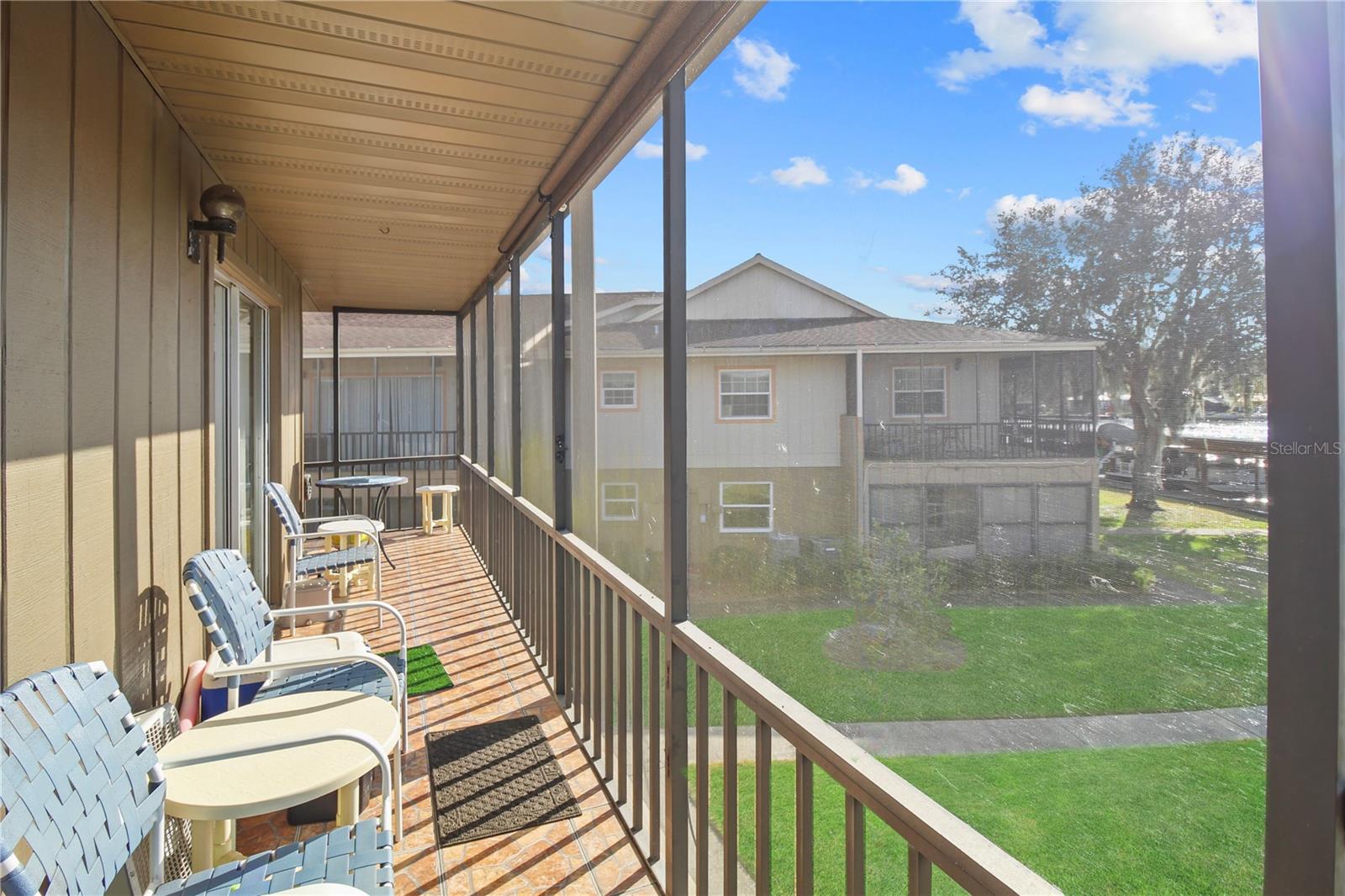 JUNGLE DEN VILLAS PH 02 CONDO - Residential