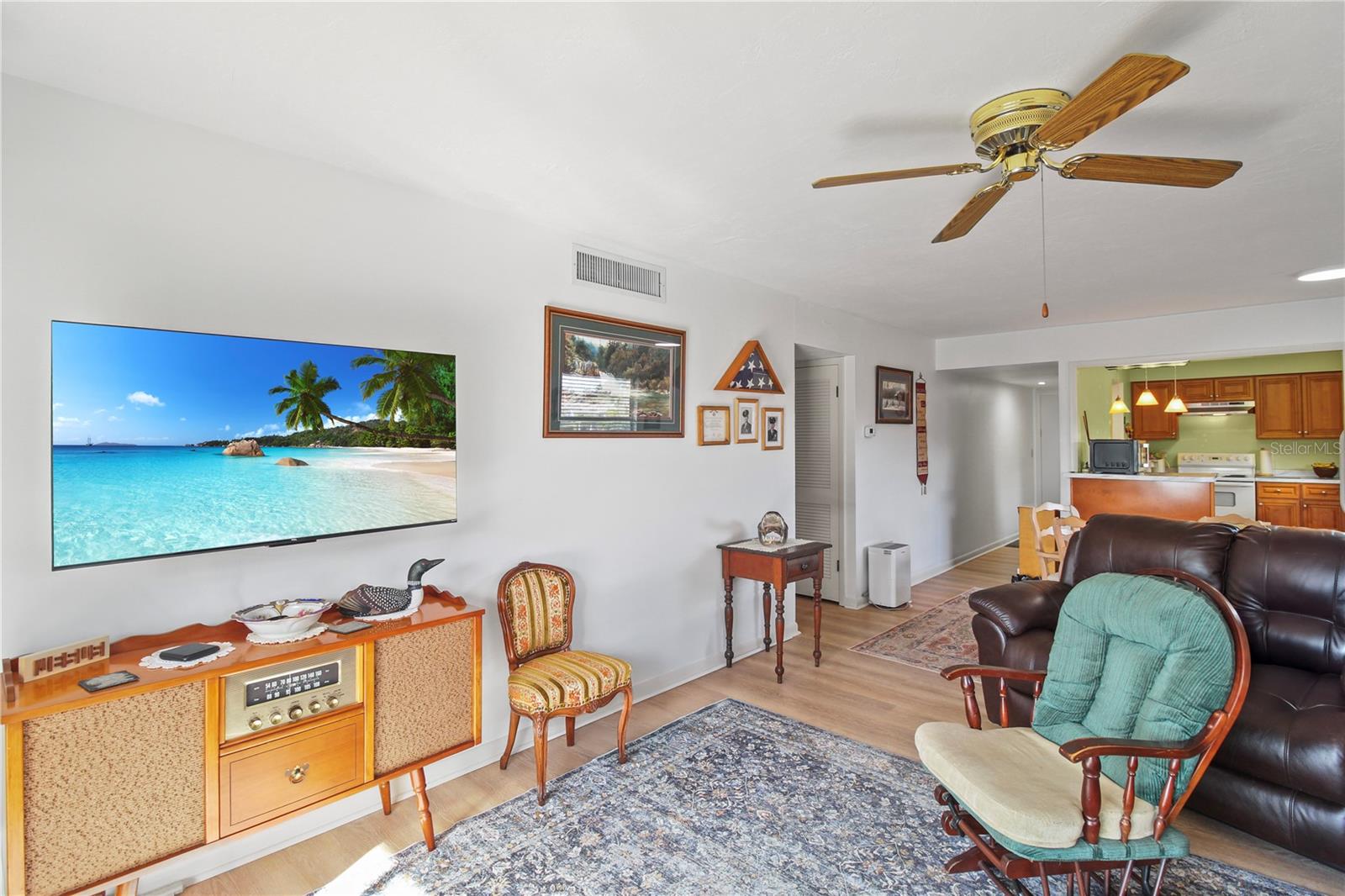 JUNGLE DEN VILLAS PH 02 CONDO - Residential