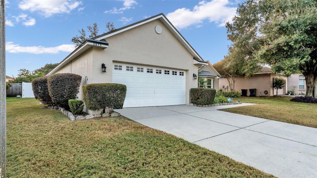 Photo of 3875 Alamanda Hills Place, Lakeland, FL 33813 (MLS # P4937164)