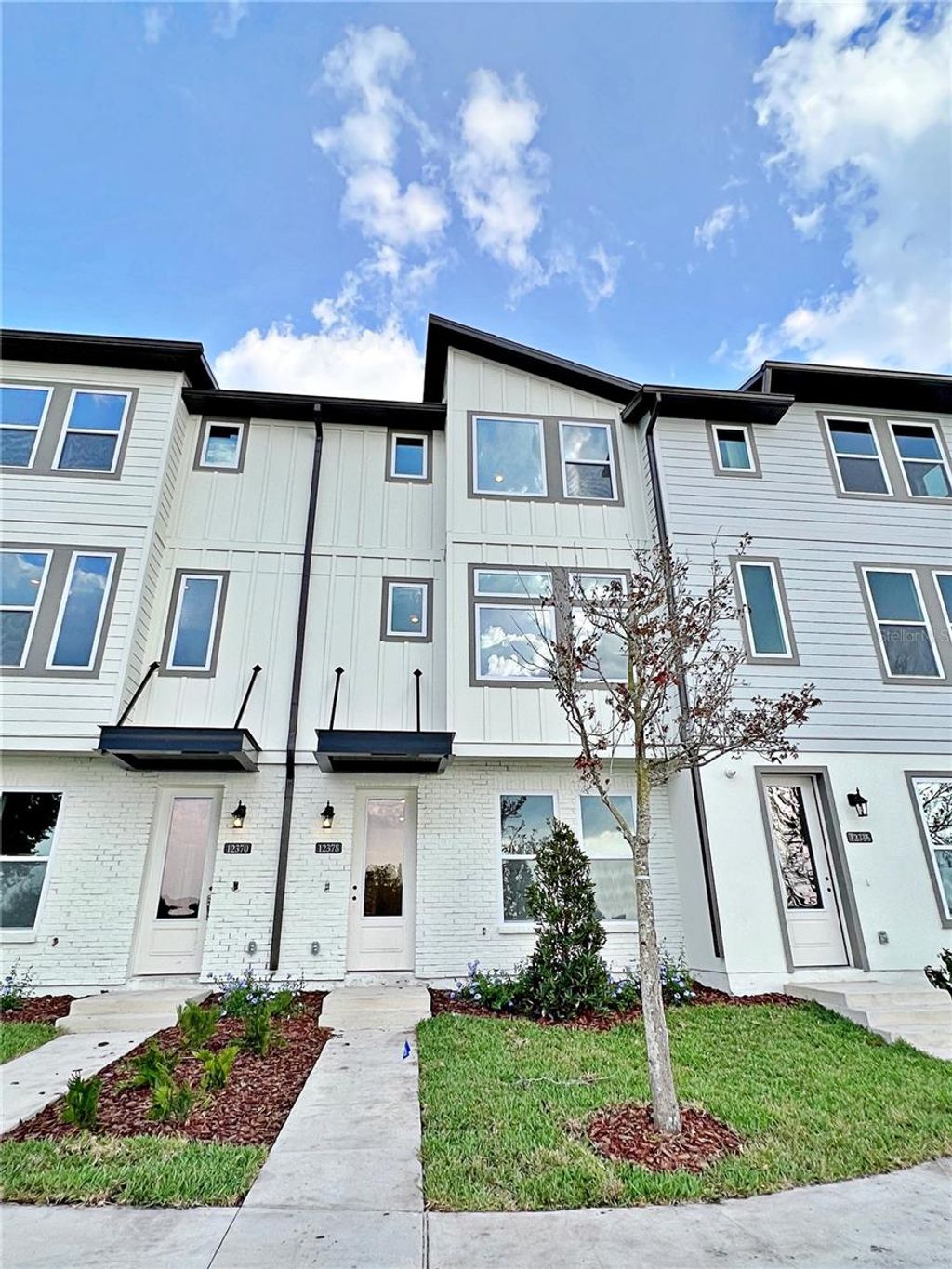 Photo of 12378 Koshiva Alley, Orlando, FL 32827 (MLS # S5152038)
