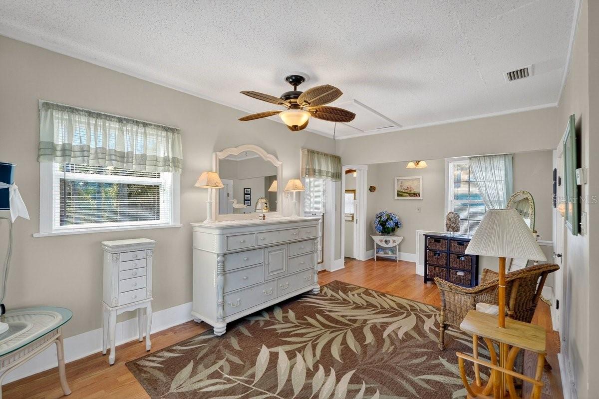 ALLANS PORT ORANGE - Residential