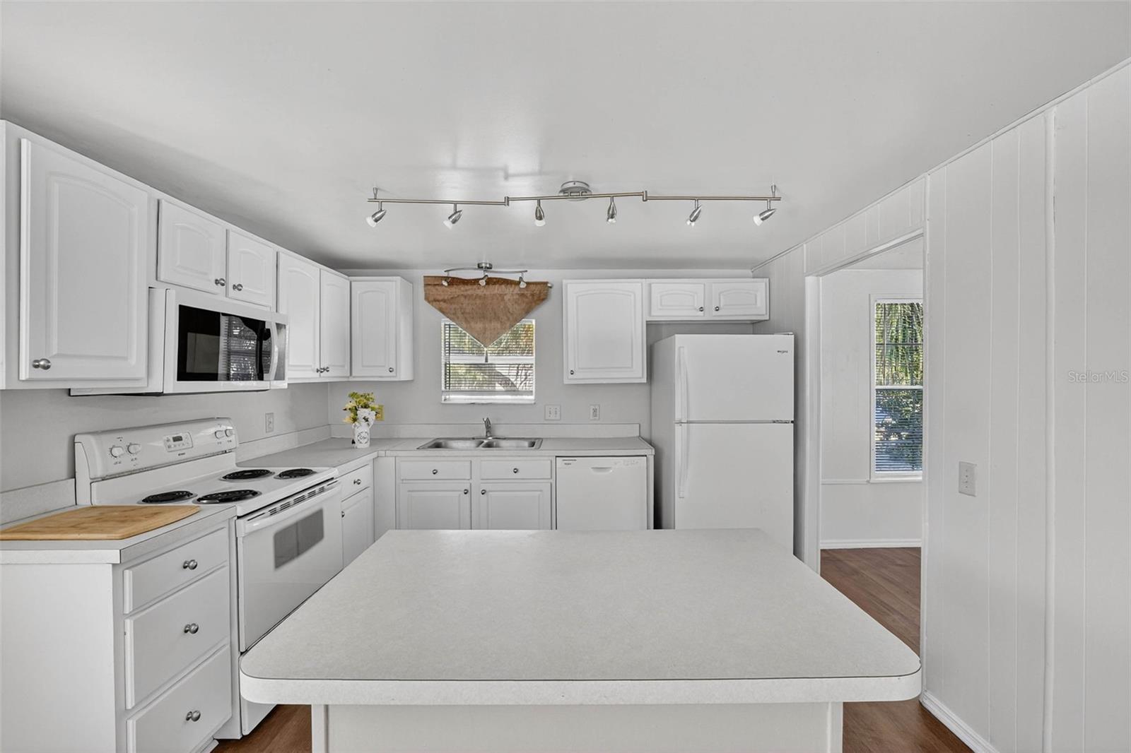 WOLF RUN FIRST ADD - Residential