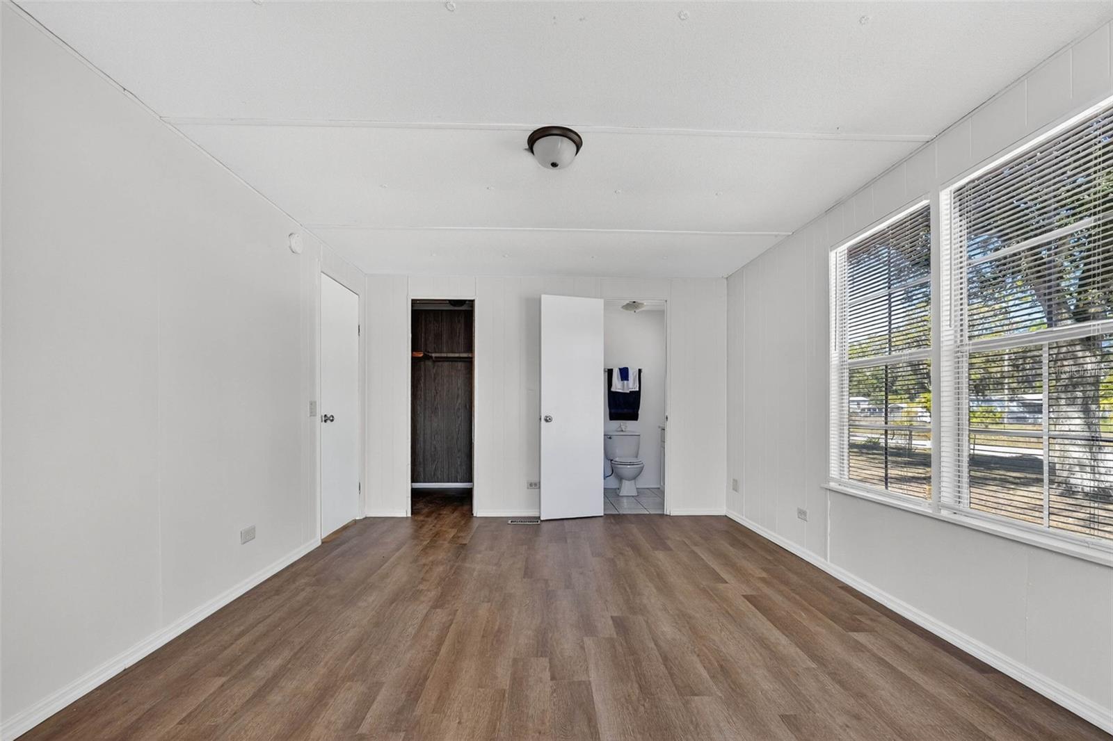 WOLF RUN FIRST ADD - Residential