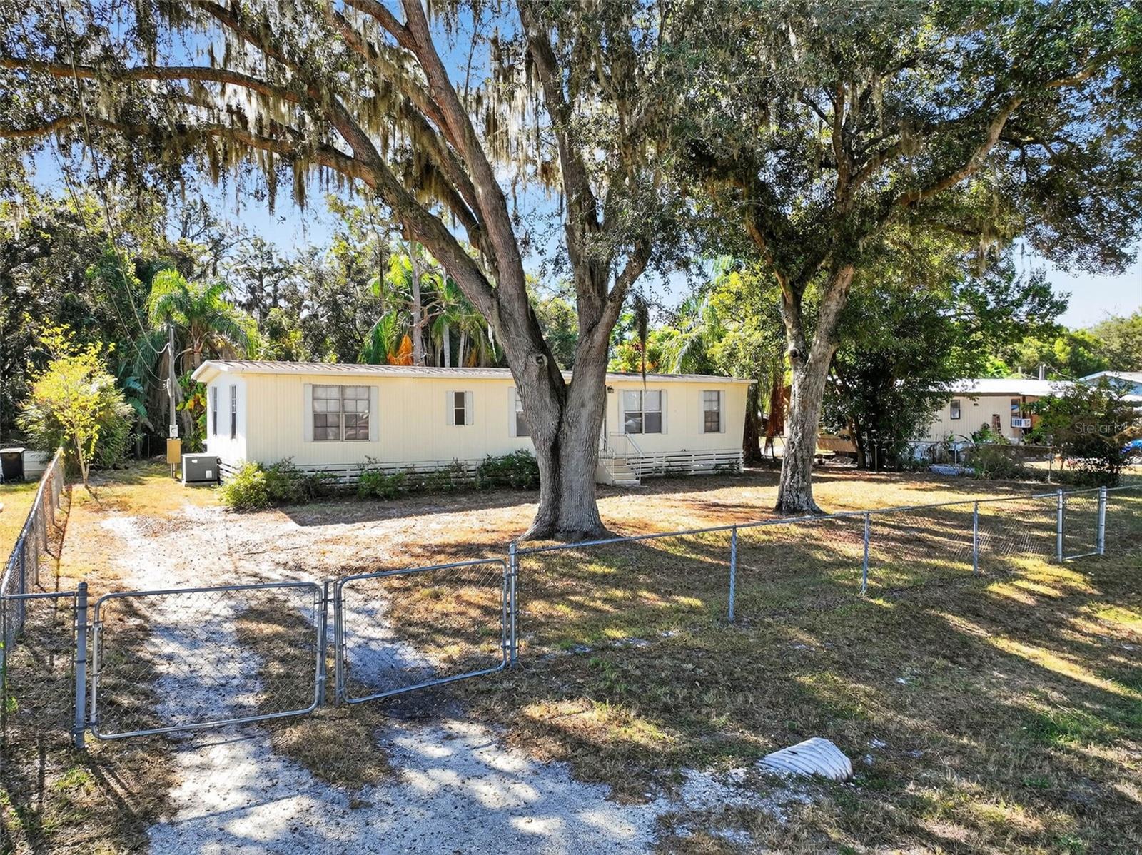 WOLF RUN FIRST ADD - Residential