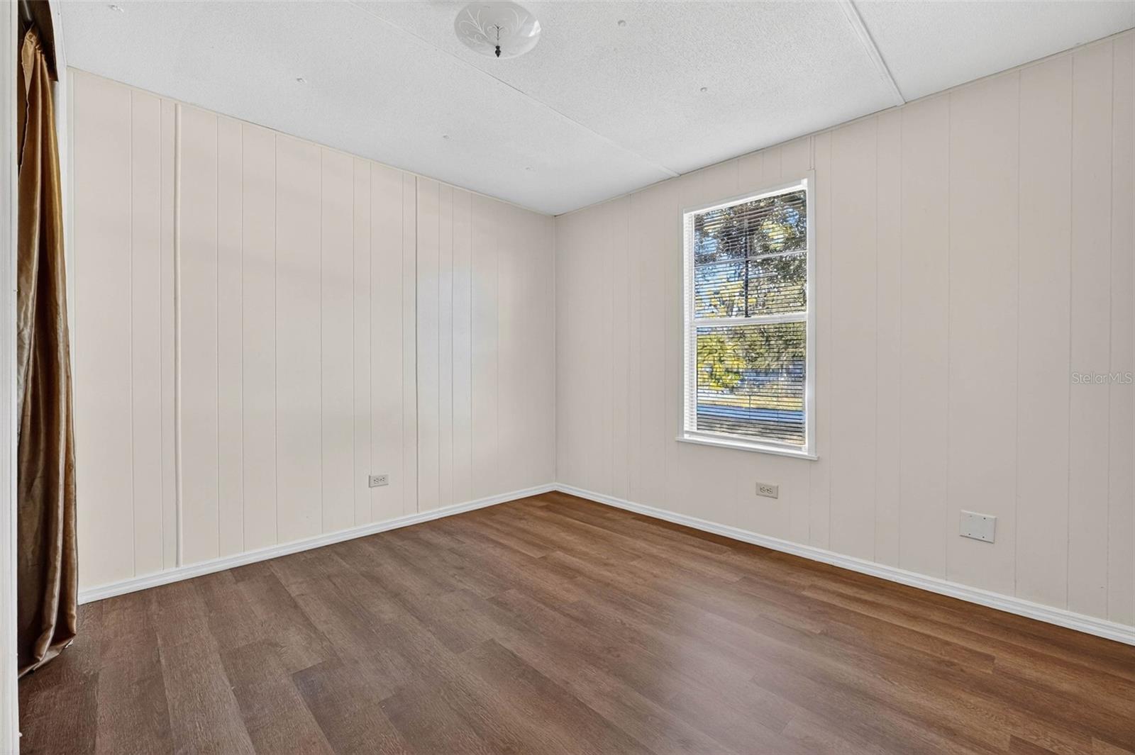 WOLF RUN FIRST ADD - Residential