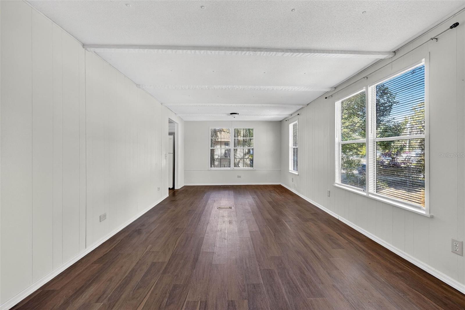 WOLF RUN FIRST ADD - Residential