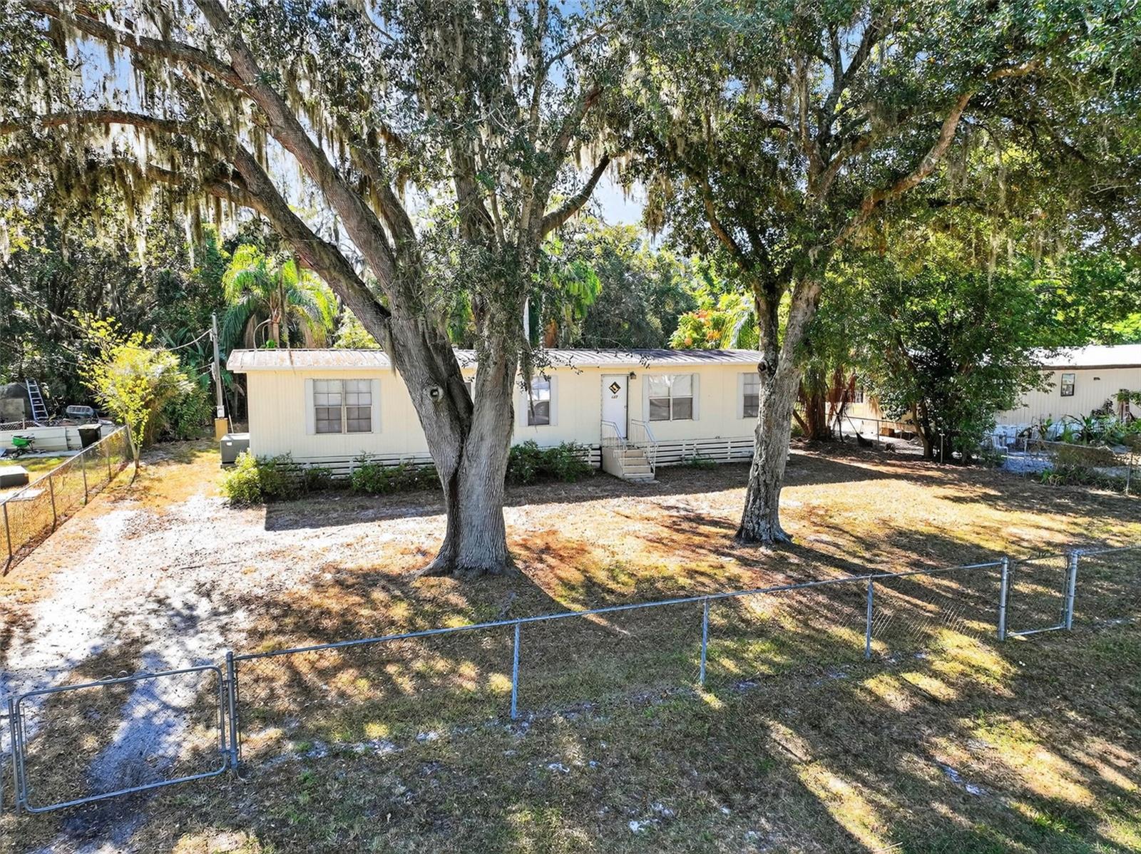 WOLF RUN FIRST ADD - Residential