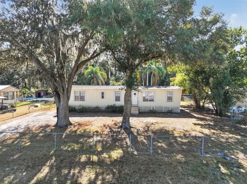 827 INDIAN BLUFF WINTER HAVEN FL 33880