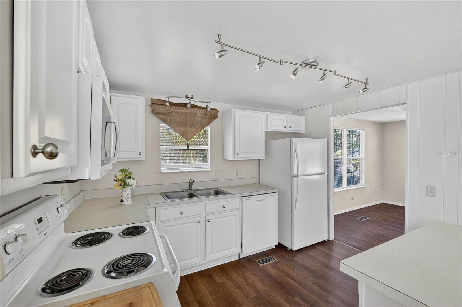 WOLF RUN FIRST ADD - Residential