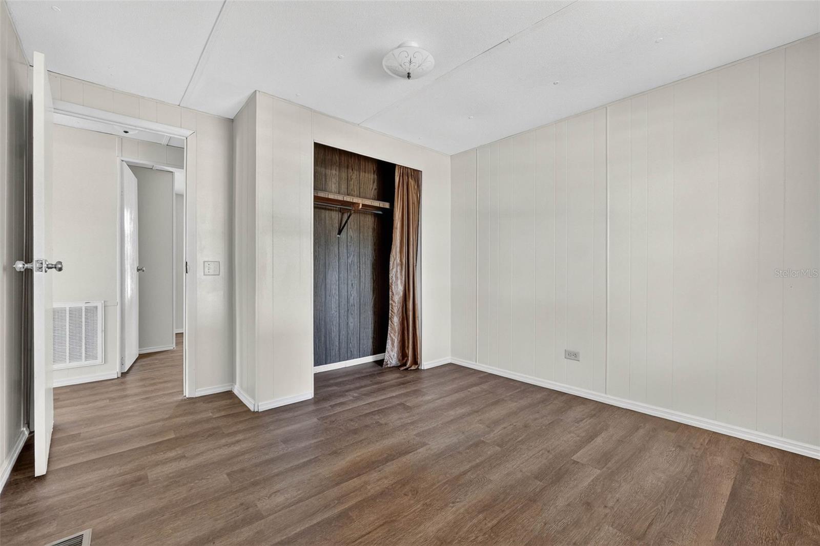 WOLF RUN FIRST ADD - Residential