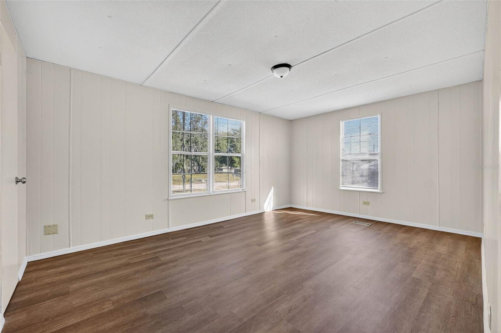 WOLF RUN FIRST ADD - Residential