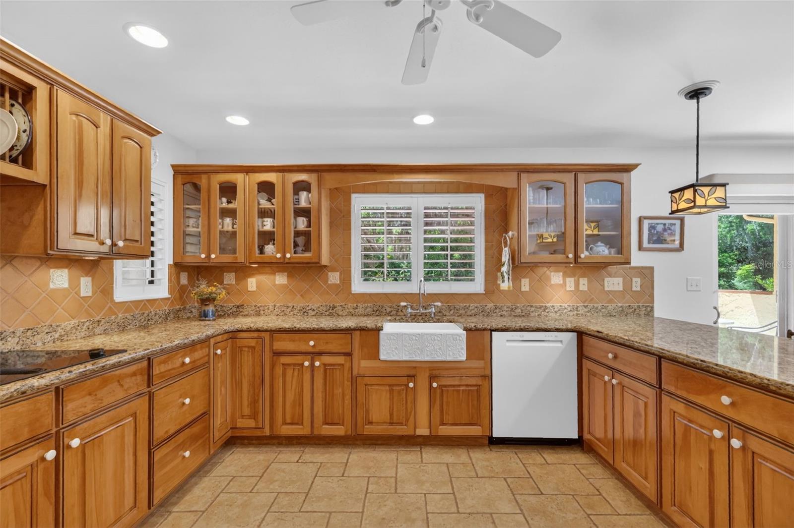 ELYSIUM CLUB - Residential