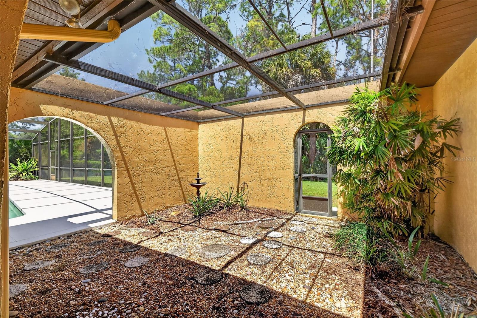 ELYSIUM CLUB - Residential