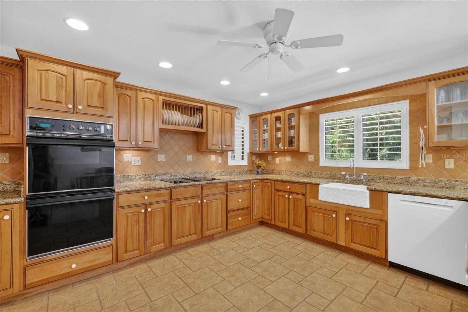 ELYSIUM CLUB - Residential