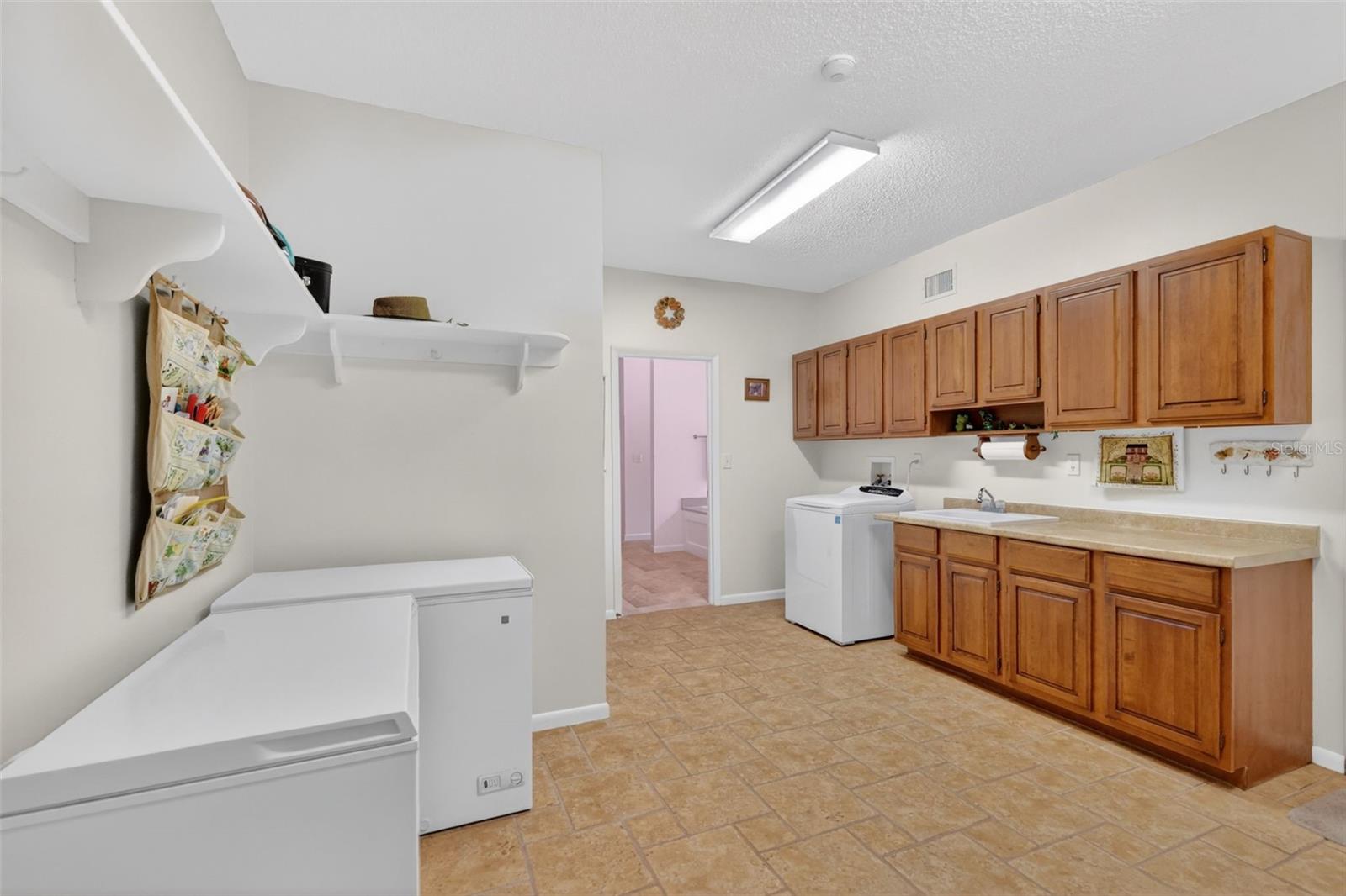 ELYSIUM CLUB - Residential