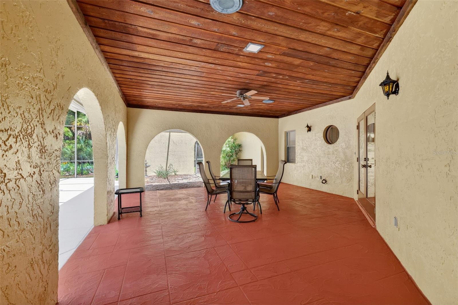 ELYSIUM CLUB - Residential