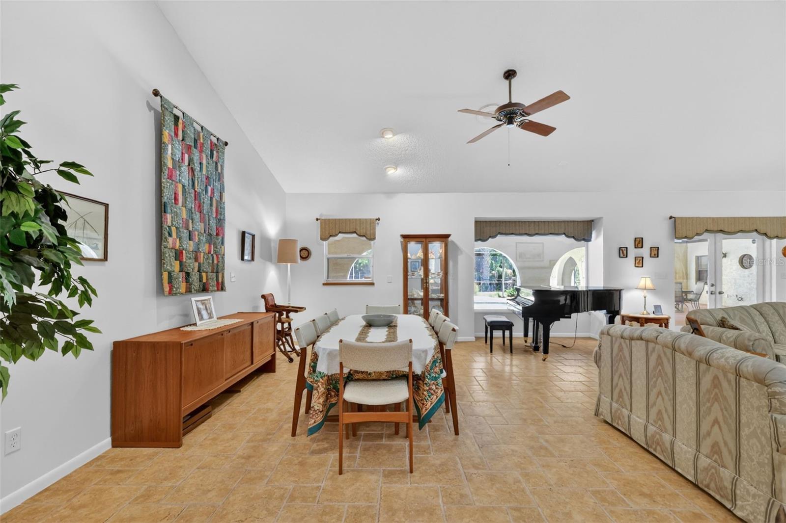 ELYSIUM CLUB - Residential