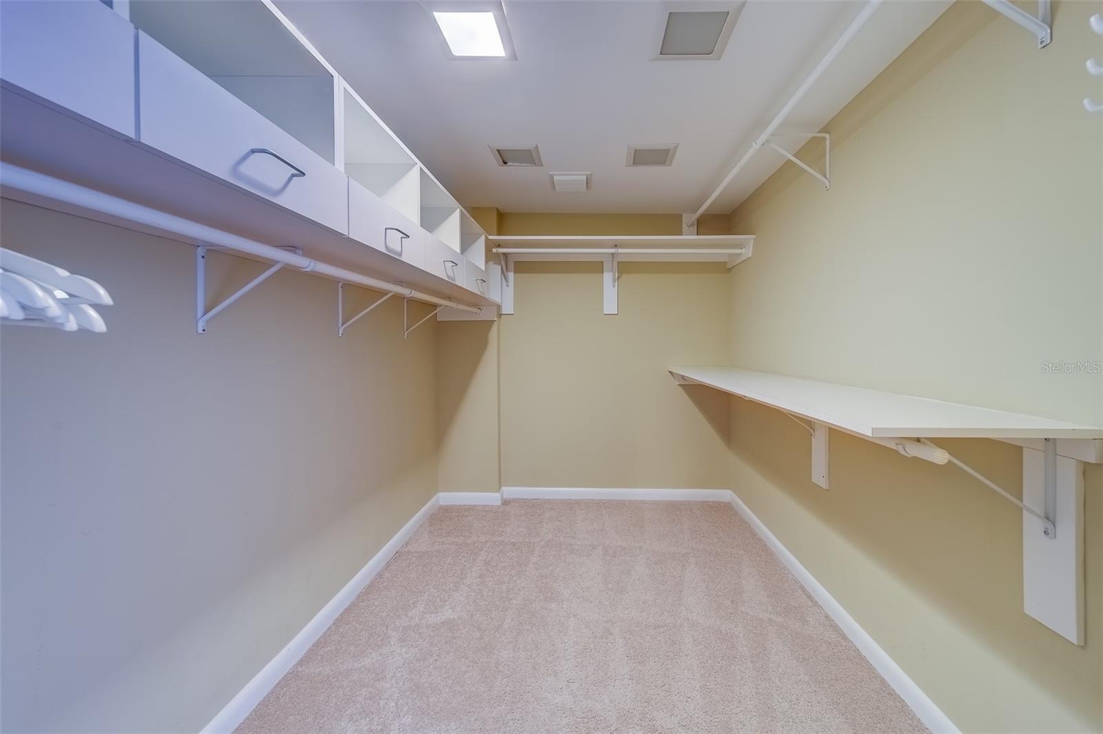 CONTINENTAL TOWERS INC CONDO - Residential Lease