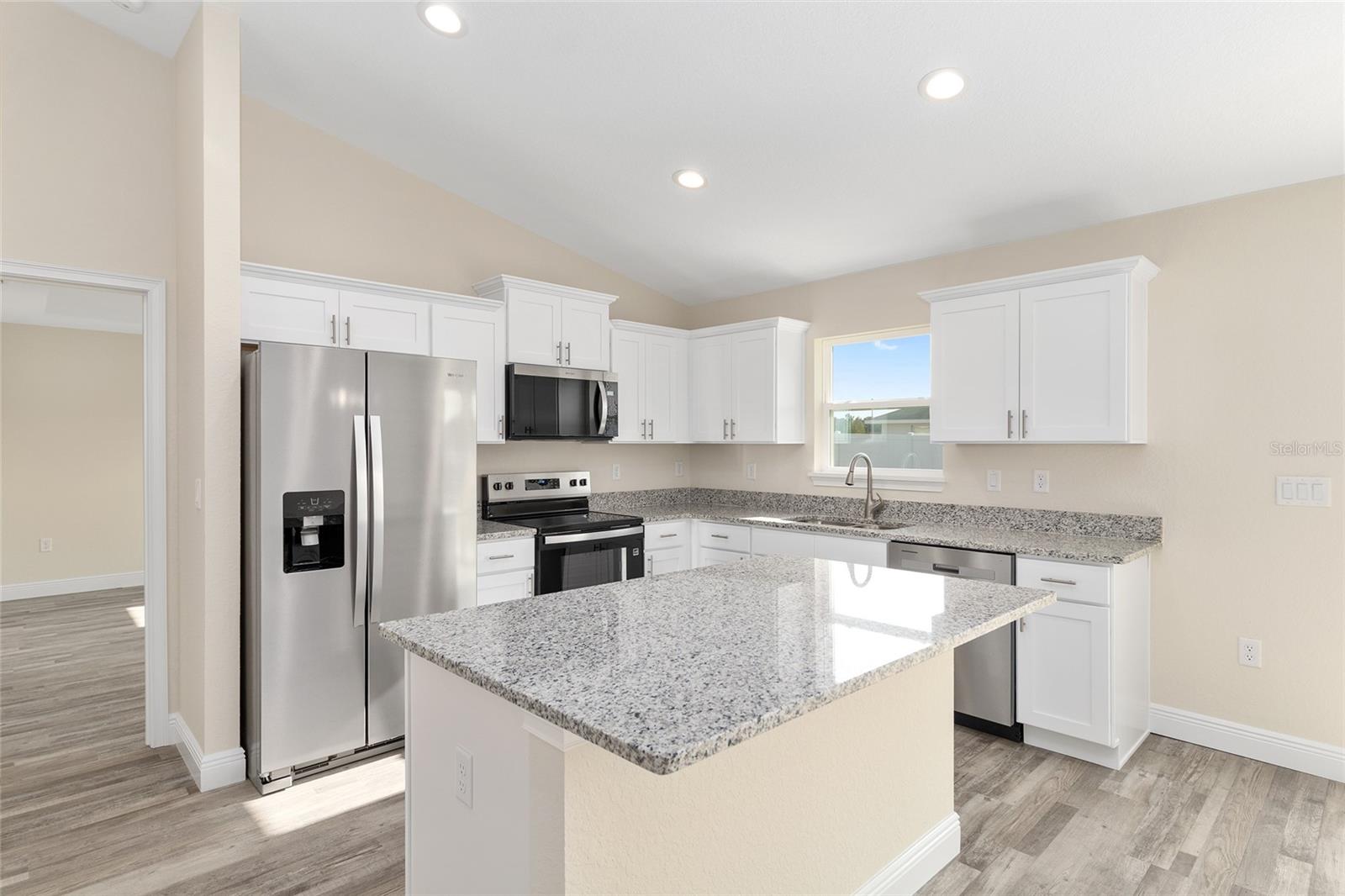 SILVER SPRINGS SHORES - Residential