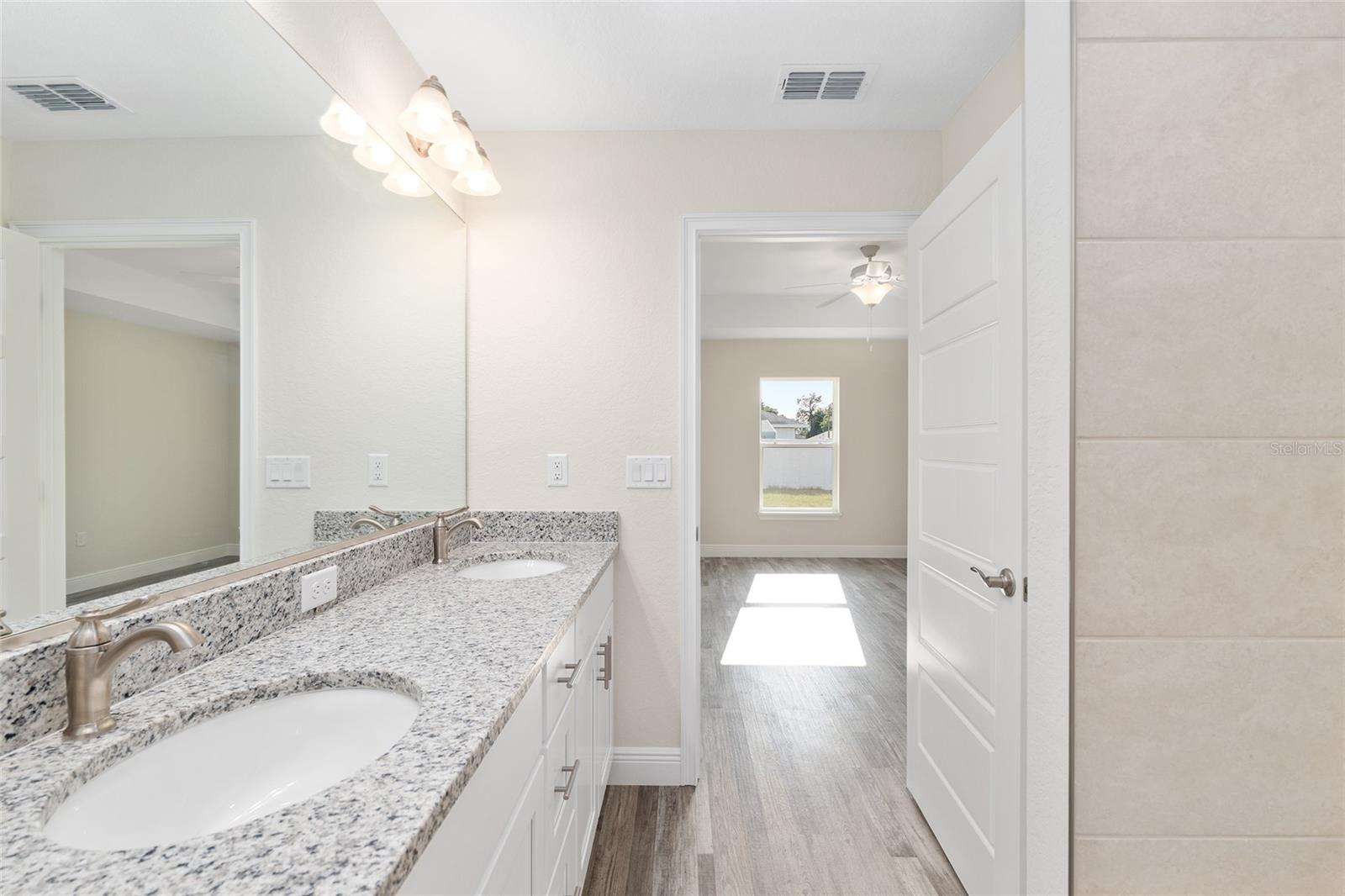 SILVER SPRINGS SHORES - Residential