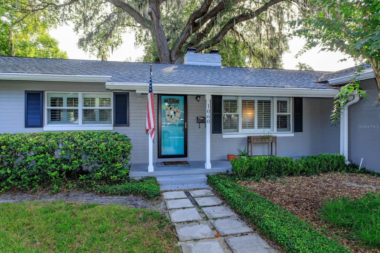 1060 GREGORY DRIVE