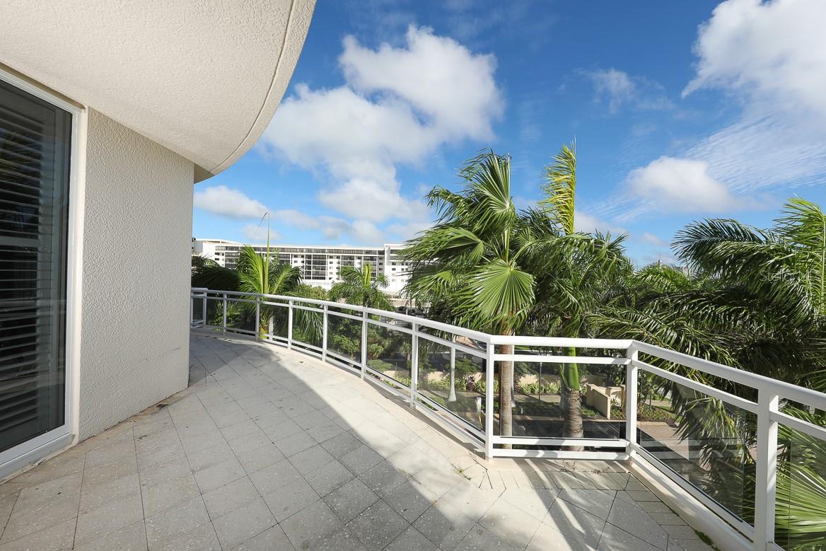 THE BEACH RESIDENCES - Residential Lease