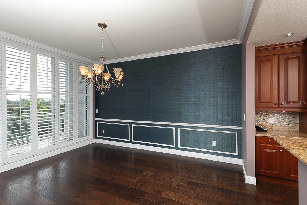 THE BEACH RESIDENCES - Residential Lease