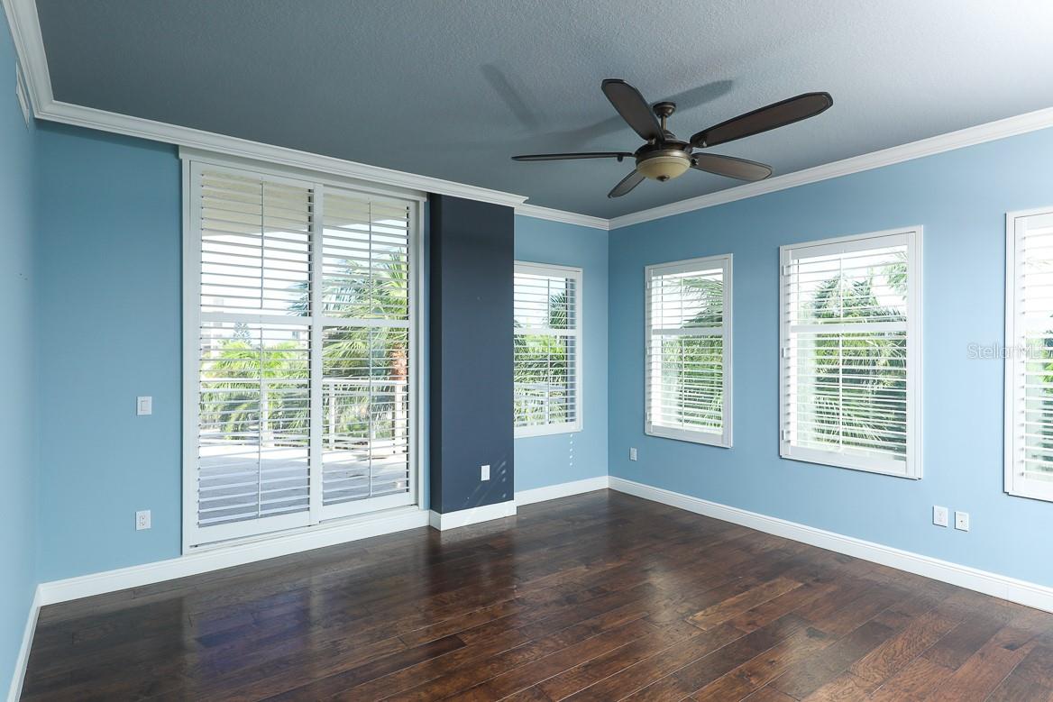 THE BEACH RESIDENCES - Residential Lease