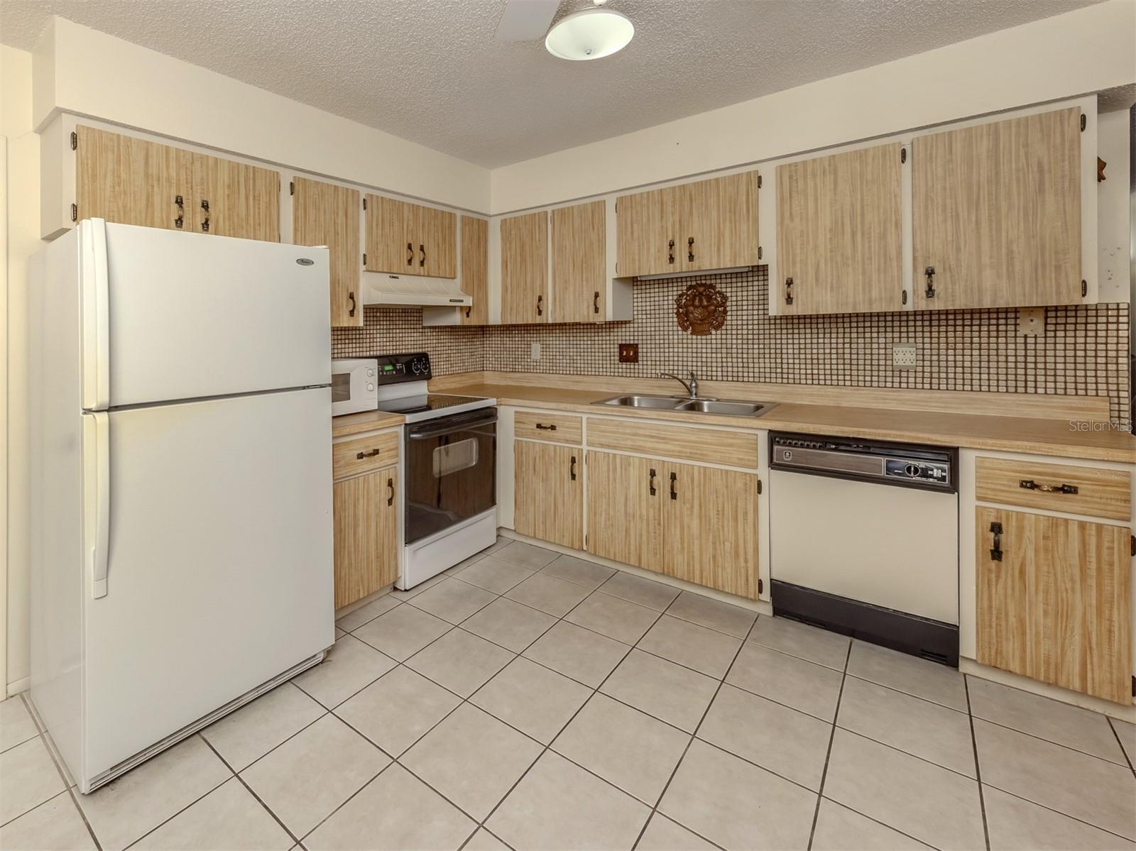 EAST GATE TERRACE CORR & - Residential