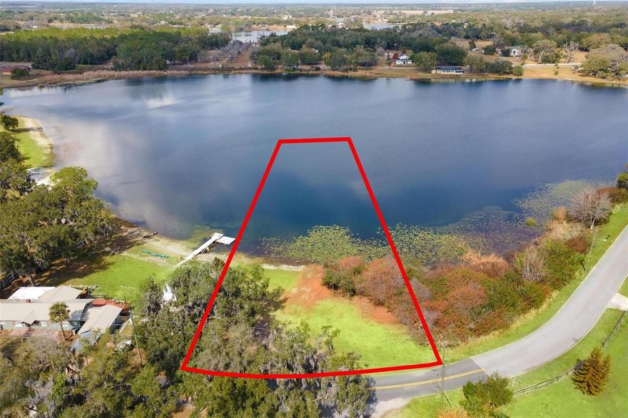 Awesome LAKEFRONT LIVING potential on spring fed Lake Ella. About a third to half acre lot, paved road with
County taxes. Convenient to rustic Umatilla, quaint Mount Dora, and busy with plentiful shopping to The
Villages. Neighbors use city water and septic. You will LOVE the serenity it features.