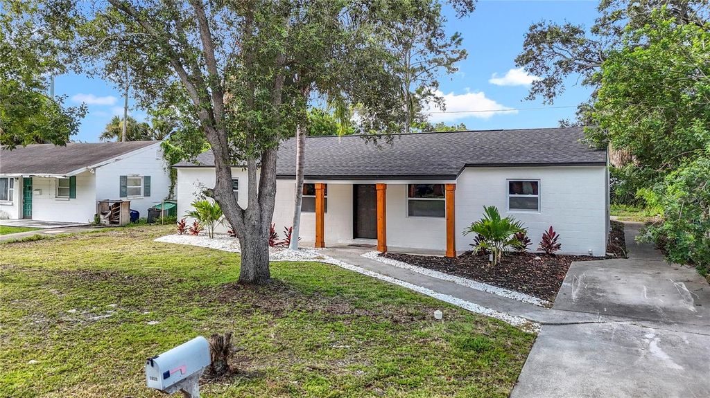 Photo of 4104 W Norma Avenue, Tampa, FL 33611 (MLS # L4955143)