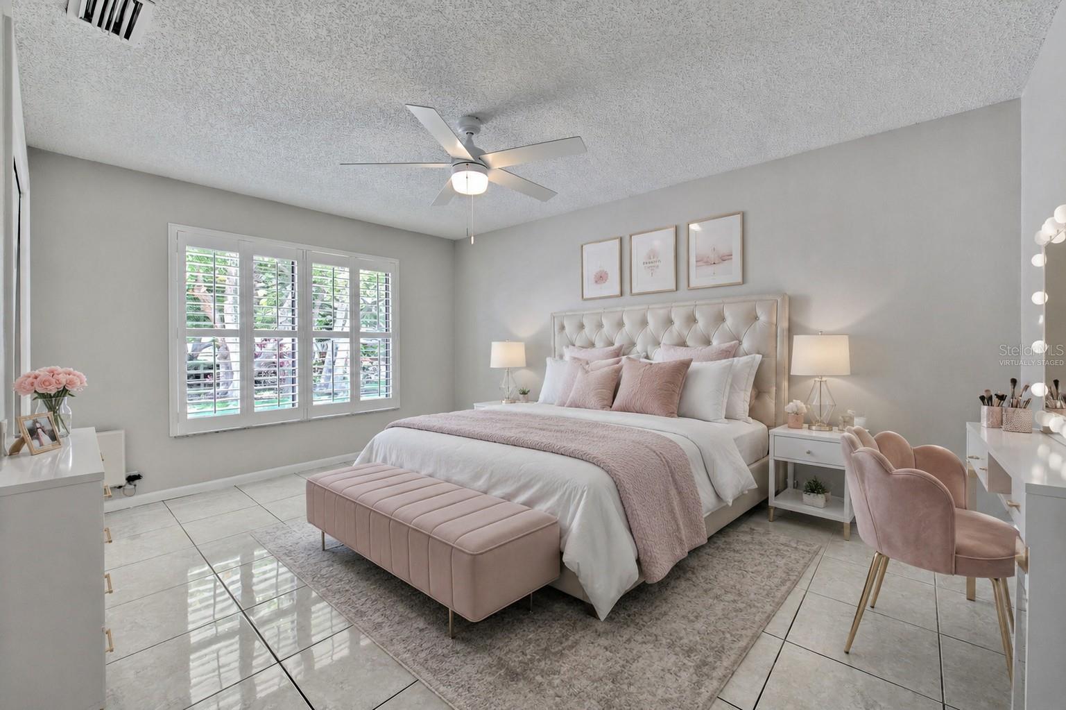 LAKE MAGDALENE MANORS - Residential