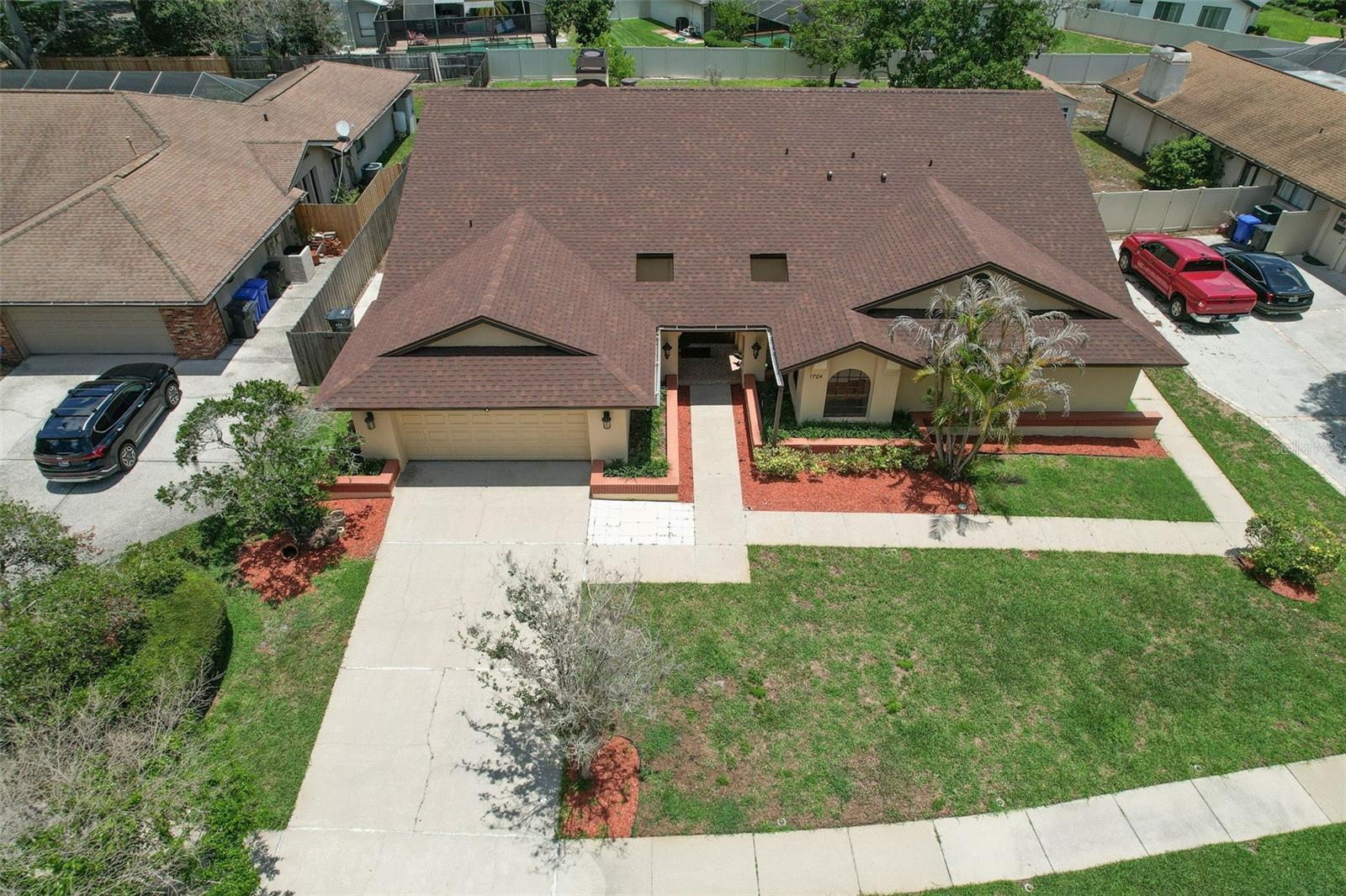LAKE MAGDALENE MANORS - Residential