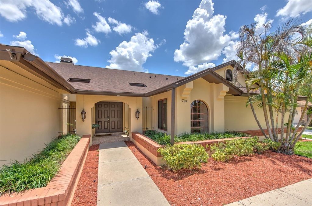 Photo of 1704 Cape Bend Avenue, Tampa, FL 33613 (MLS # TB8513723)